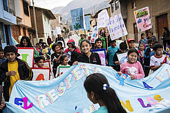 Demonstration für Kinder- und Menschenrechte der Bewegung „Micanto - José Obrero“, Cajamarca, Peru; Foto: Florian Kopp